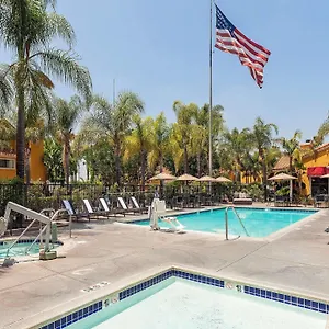 Hotel Clementine &