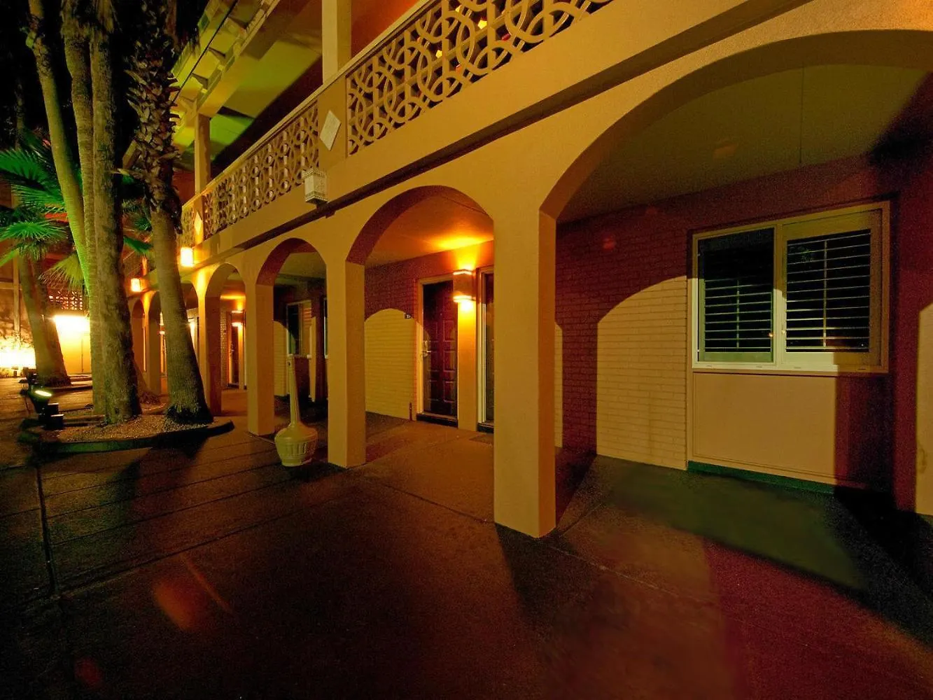 Tahitian Inn Boutique Hotel Tampa